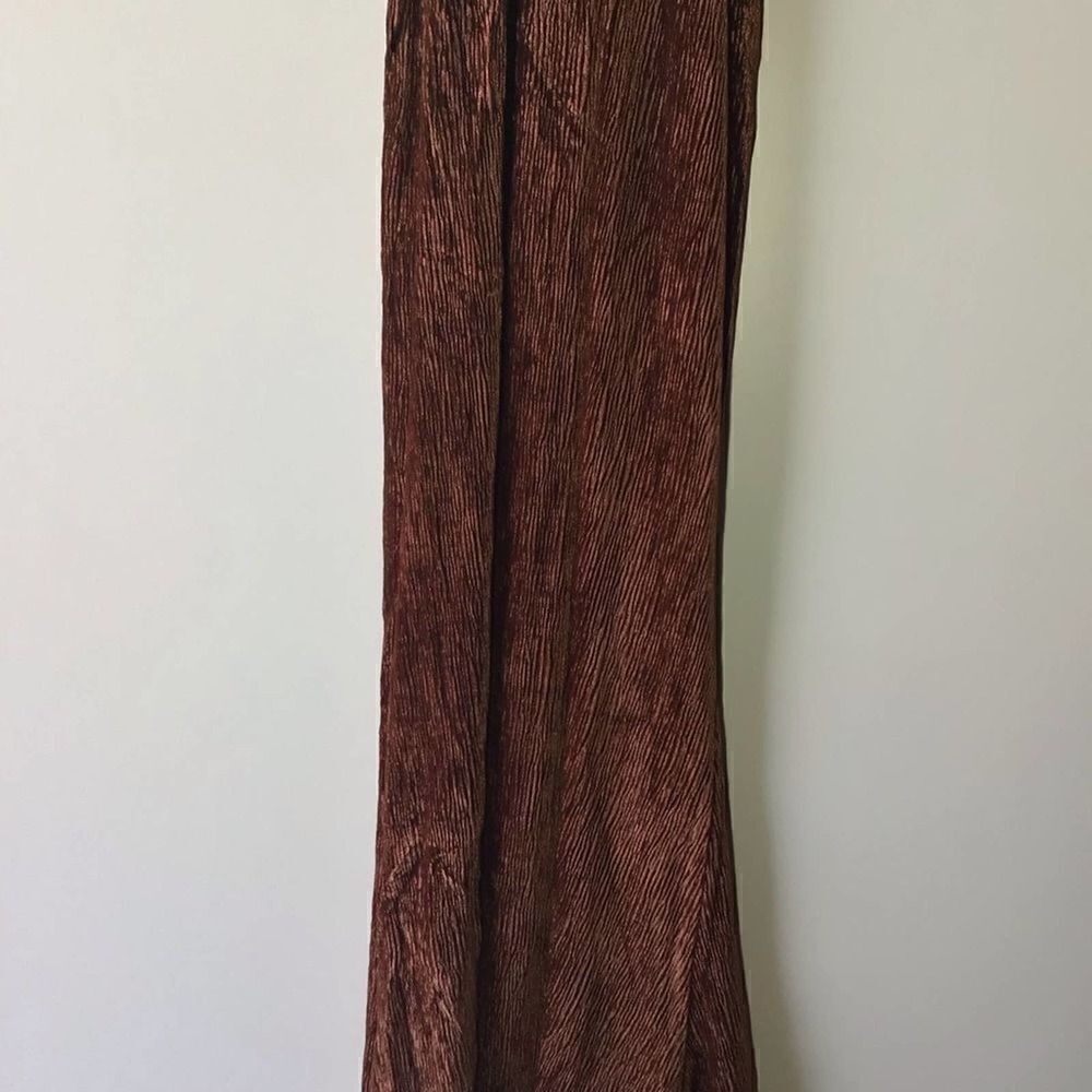 Bronx & Banco Cleopatra Rust Velvet Cutout Maxi Skirt Long Sleeve Gold Chain - Picture 8 of 15